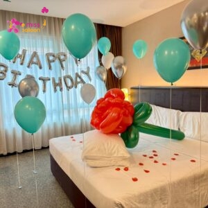 Simple Giant Rose Birthday Room Decor
