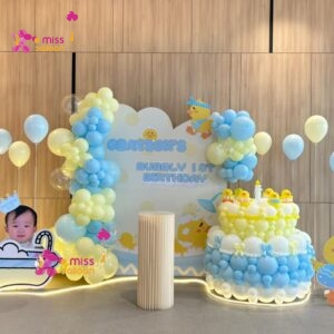 Bubbly Duck Theme Birthday Decor